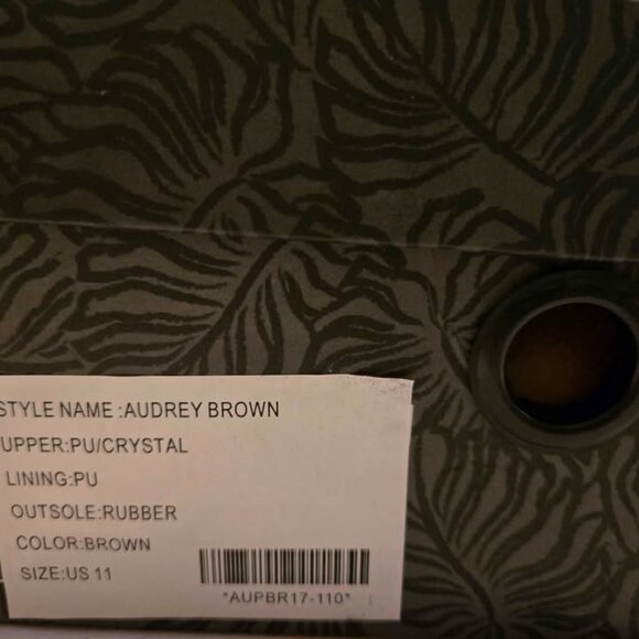 NIB Sz 11 Fibi & Clo Ballet Flats - Picture 3 of 3